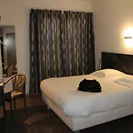 Le Va Bien Hotel 2*